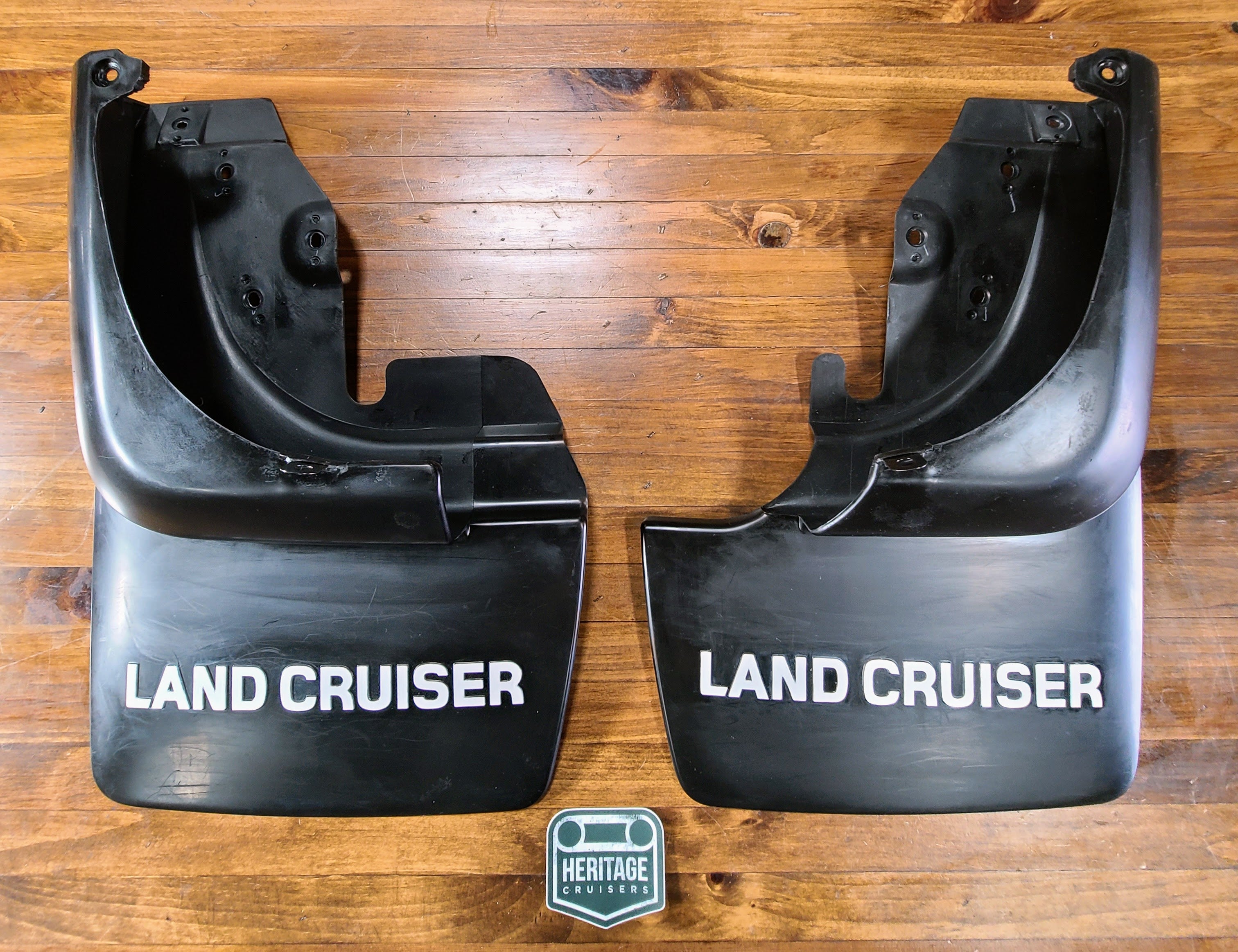 White Letter Mud Flaps Mud Guards for 80 Series (Set) – Heritage