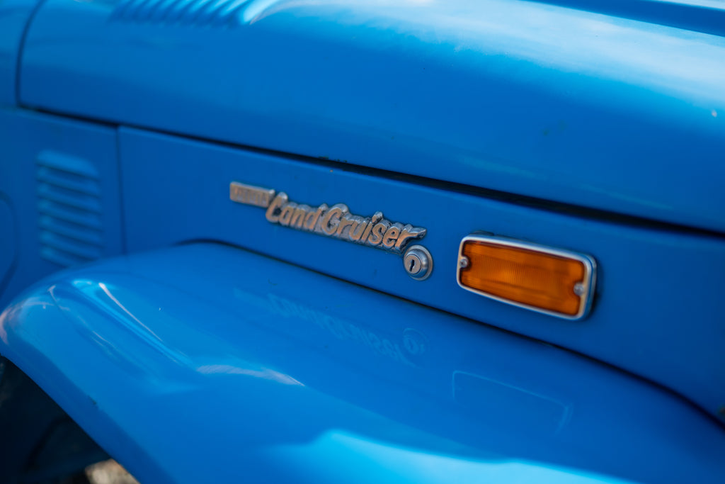 1974 Toyota Land Cruiser FJ43 Soft Top (Blue)