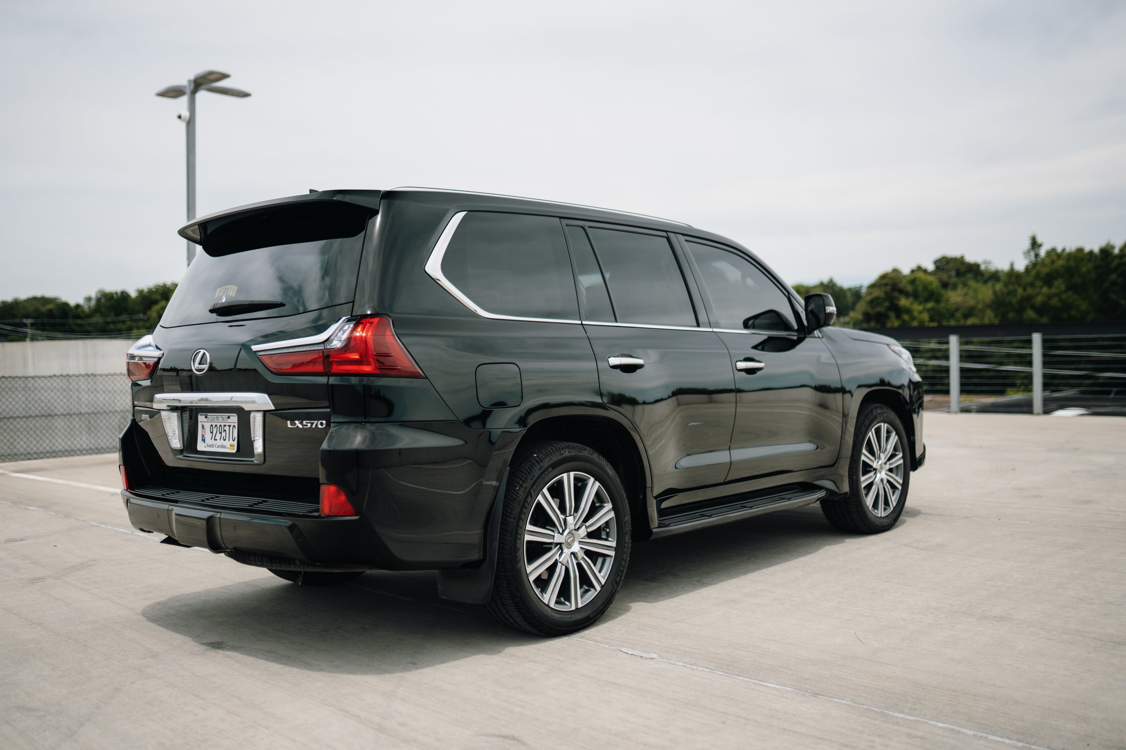 2016 Lexus LX570 Low Miles 102K Runs Great VERY Clean!