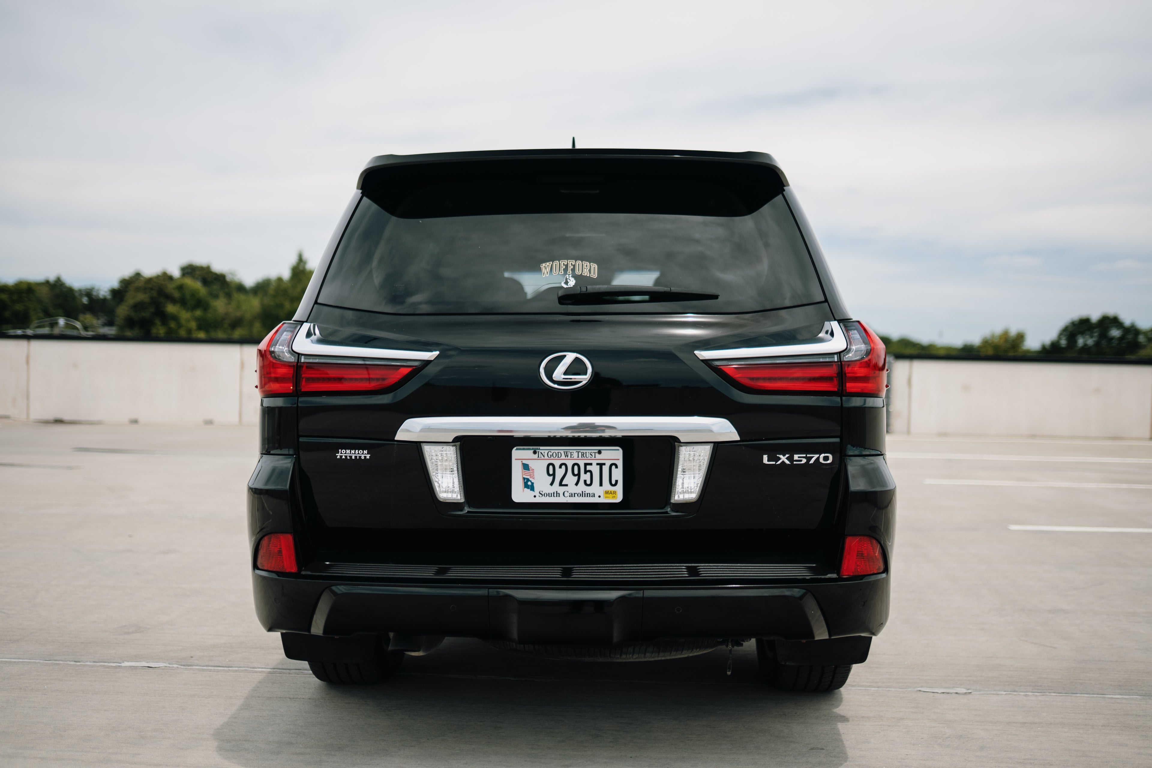 2016 Lexus LX570 Low Miles 102K Runs Great VERY Clean!