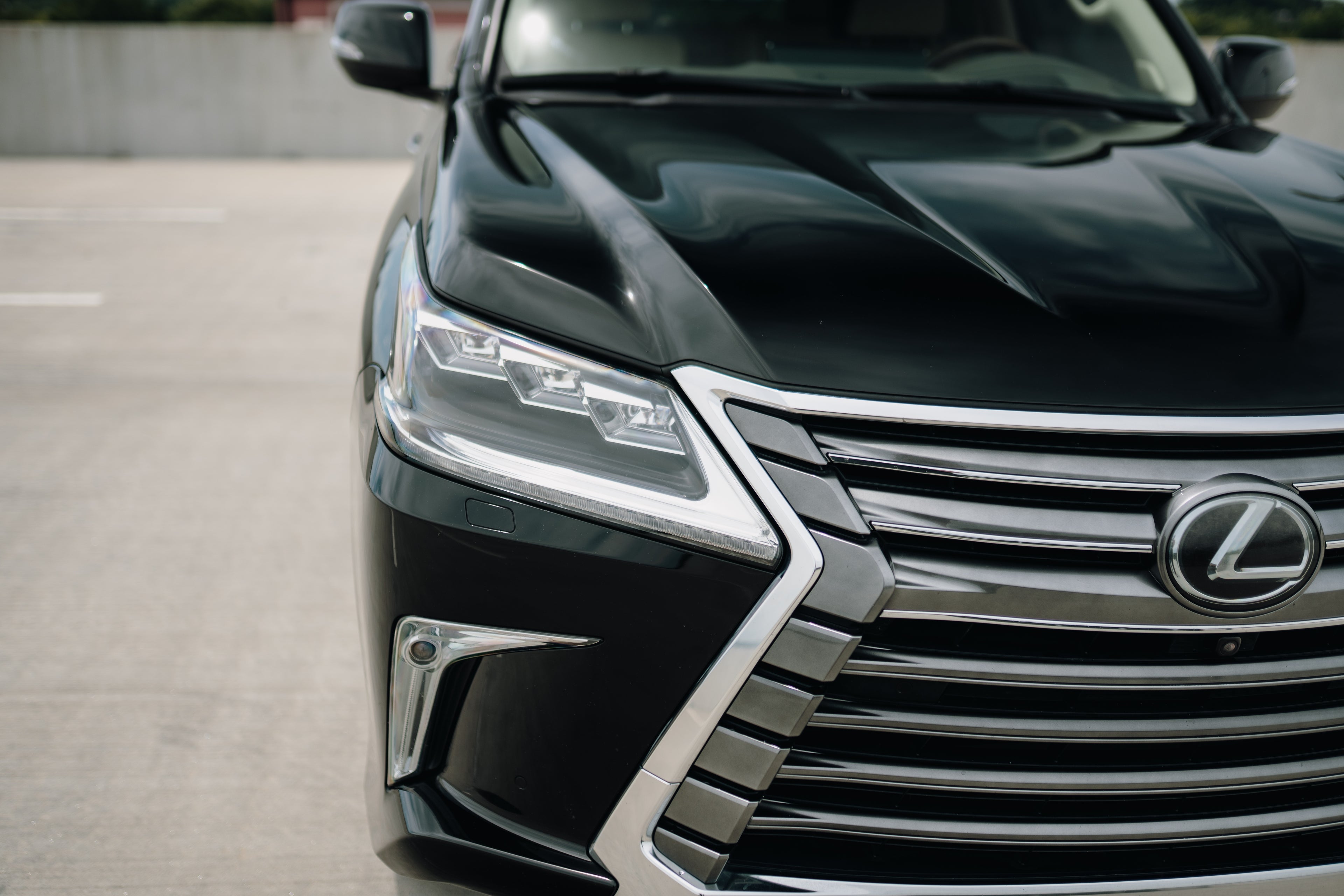 2016 Lexus LX570 Low Miles 102K Runs Great VERY Clean!