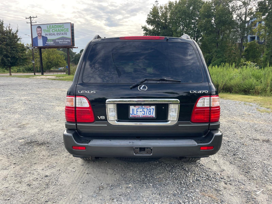 2005 Lexus LX470 One Family Owner Low Miles 151K Runs Great!