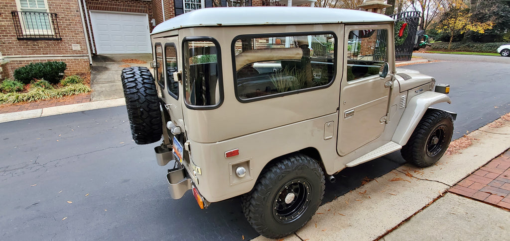 1976 Toyota FJ40 Land Cruiser 4.3L Vortec H55 5 Speed