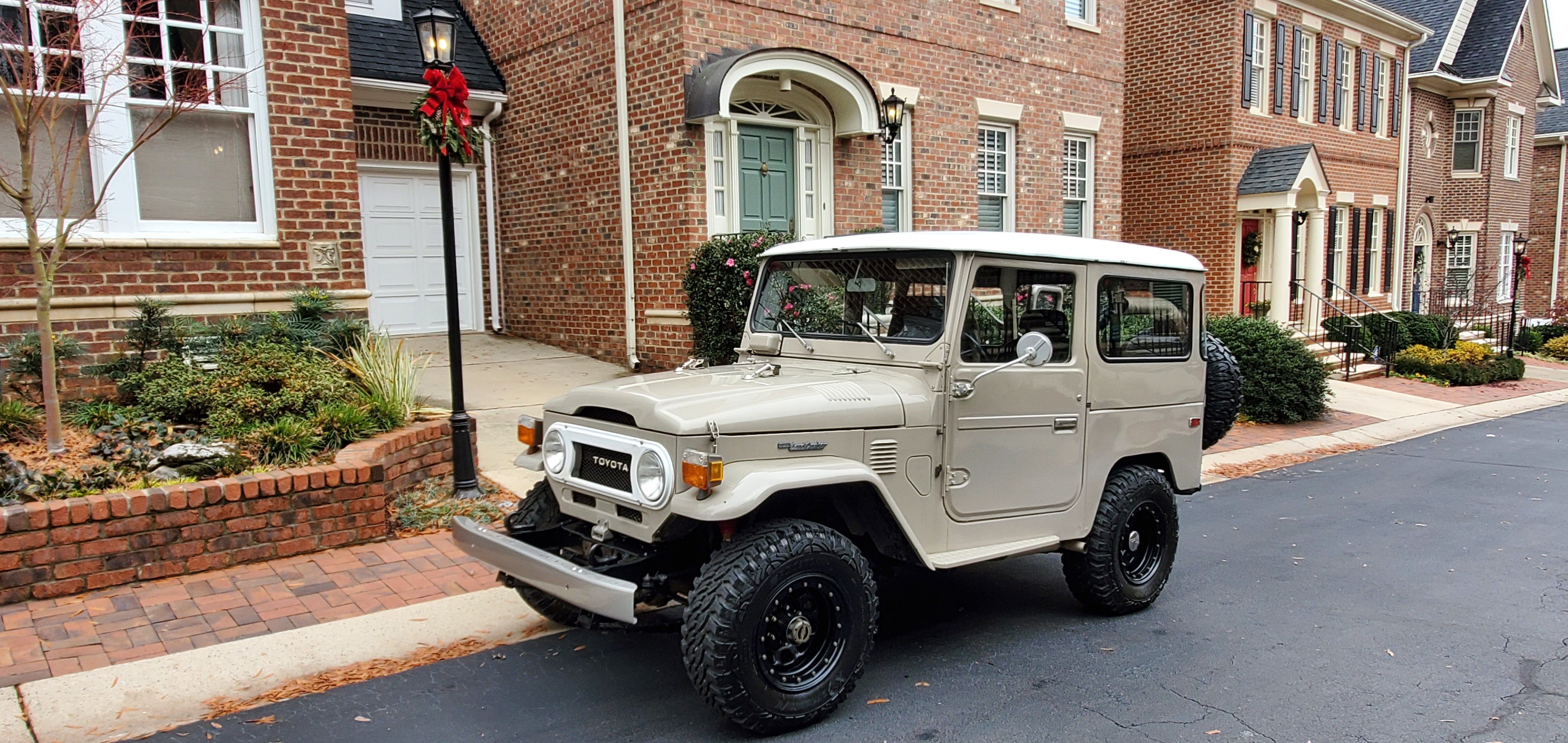 1976 Toyota FJ40 Land Cruiser 4.3L Vortec H55 5 Speed
