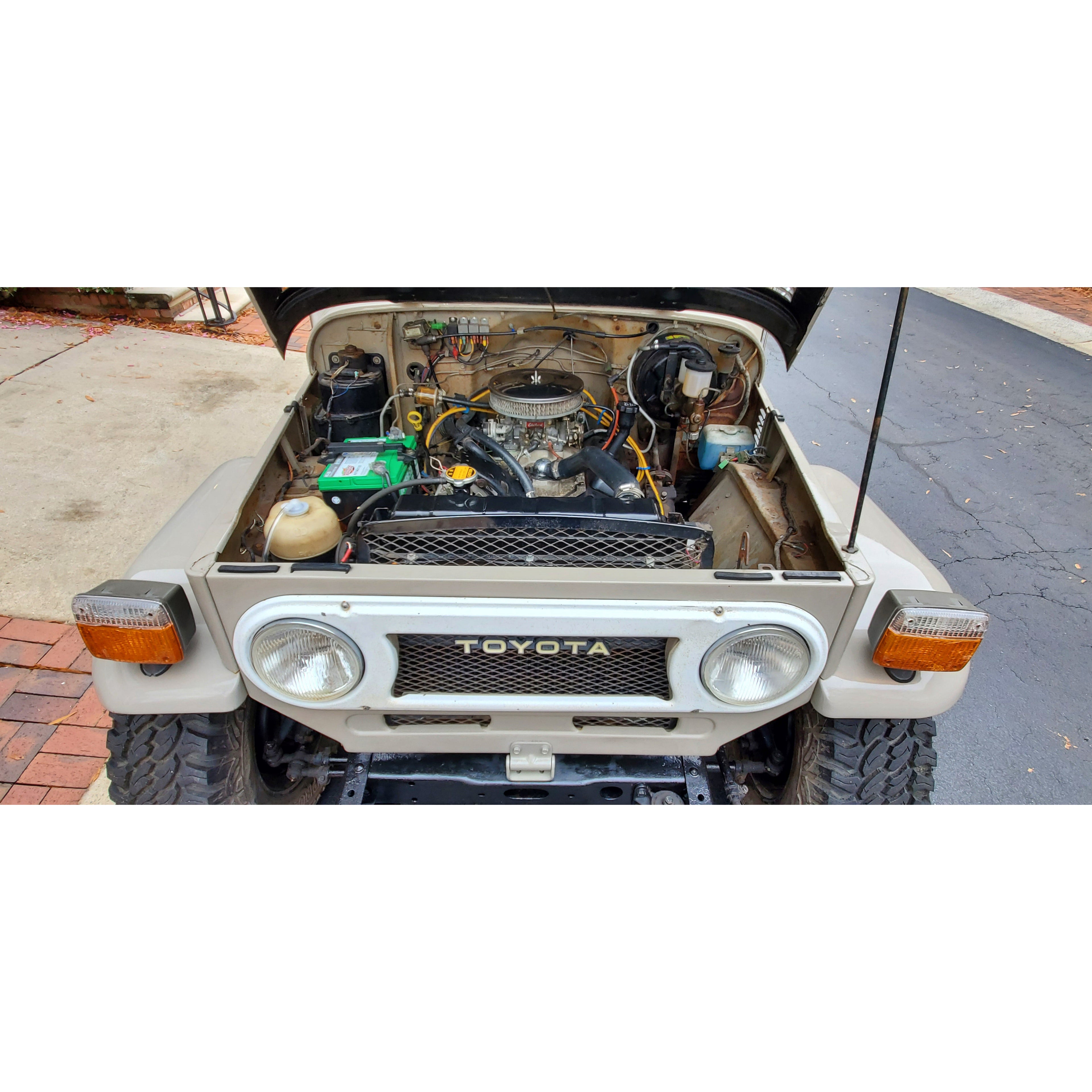 1976 Toyota FJ40 Land Cruiser 4.3L Vortec H55 5 Speed