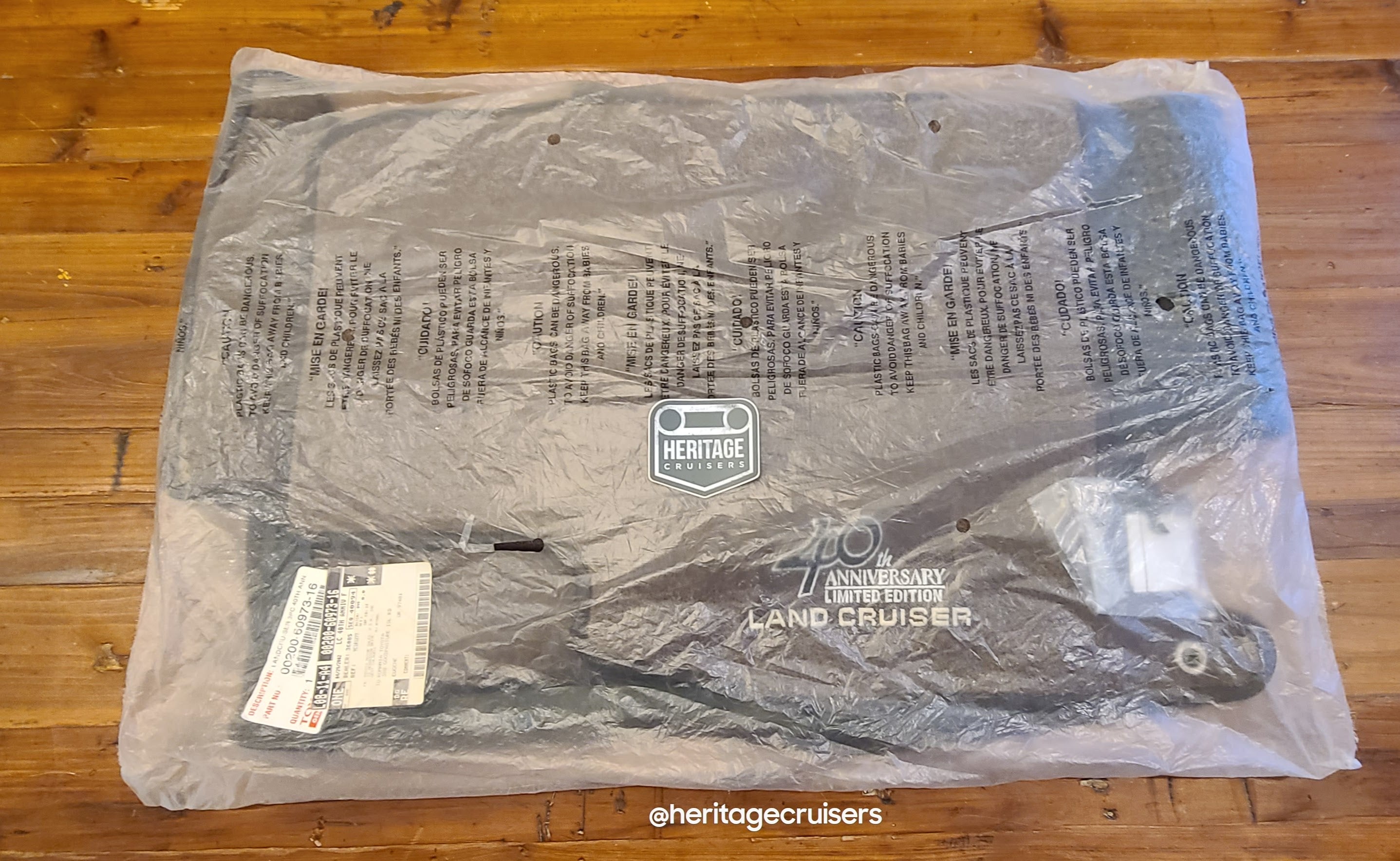 NOS OEM Floor Mats for 1997 40th Anniversary Edition FZJ80 80