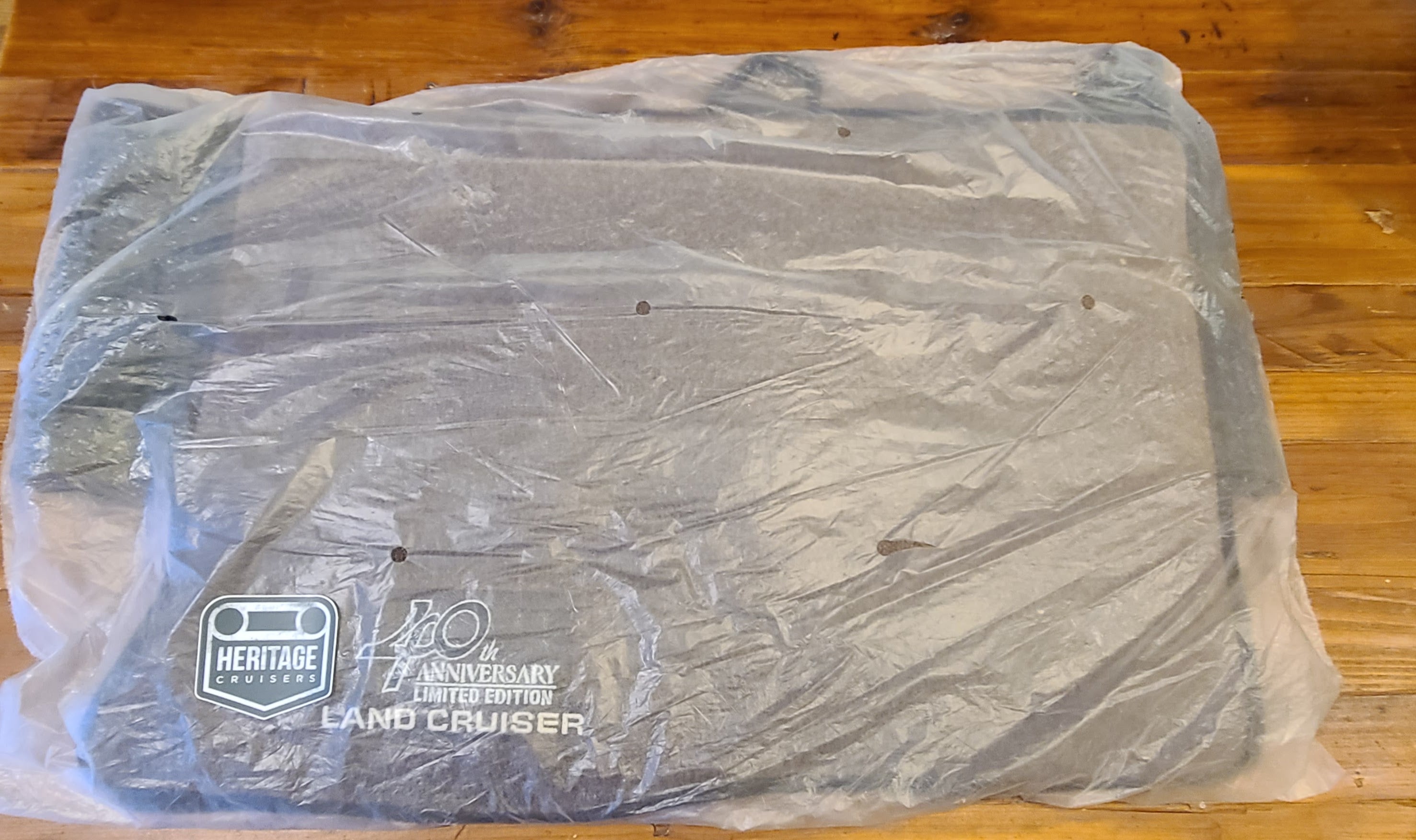 Floor Mats for 40th Anniversary FZJ80