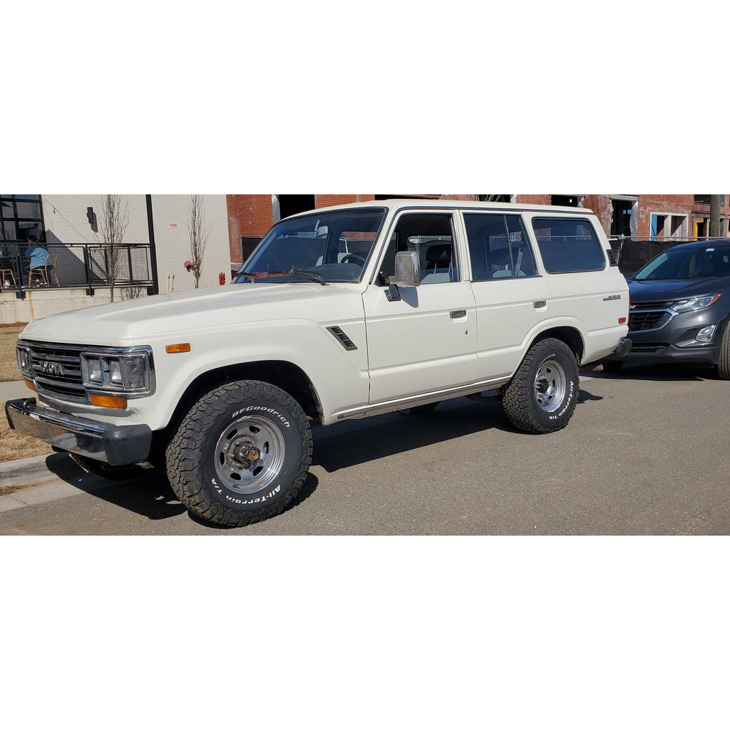 1989 Toyota Land Cruiser FJ62 White